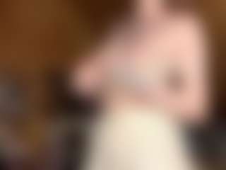 Live cam show with Emma - Latina MILF on iamadamtest123.com