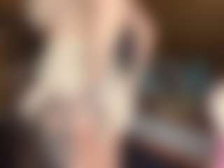 Live cam show with Emma - Foot Fetish on livesuperchat.net