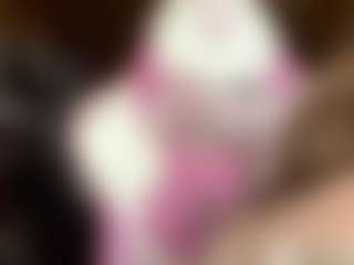 Live cam show with Emma - Latina on Dare Cams