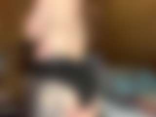 Live cam show with Emma - Squirt Blonde Hair on CamSodaAdn