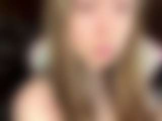 Live cam show with Emma - Strip Mature on Cam Slut