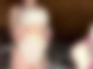 Live cam show with Emma - Dildo Mature on Camming Site