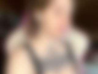 Live cam show with Emma - Latina Mature on Uber Horny