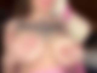 Live cam show with Emma - Big Tits Mature on fuklive.com
