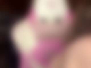 Live cam show with Emma - Shaved Pussy Mature on Camsoda