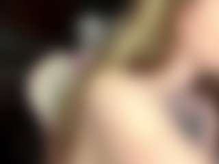 Live cam show with Emma - Tattoos Mature on fapnchat