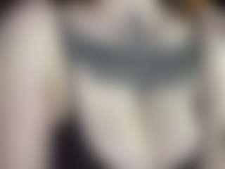 Live cam show with Emma - Blonde Hair Middle Aged on Camsoda