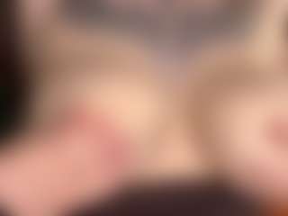 Live cam show with Emma - Spank Mature on Dare Cams