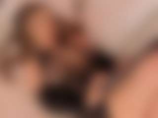 Live cam show with isabellestorm - Squirt Curvy on Dare Cams