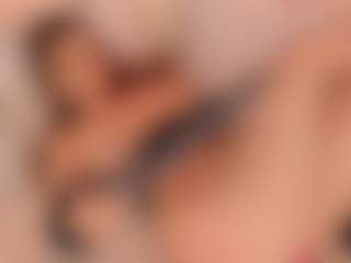 Live cam show with isabellestorm - Petite on Chatstar