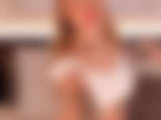 Live cam show with isabellestorm - Striptease on Camsoda