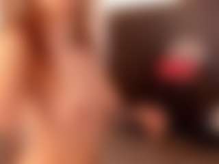 Live cam show with isabellestorm - Striptease on Camsoda