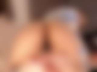 Spettacolo in cam dal vivo con isabellestorm - Public su Camsoda