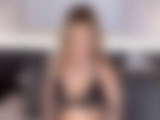 Live cam show with isabellestorm - Brown Hair on googirlz
