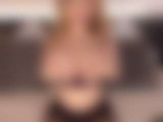 isabellestorm's Live Sex Cam Show