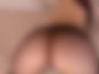 Live cam show with isabellestorm - Spank Brown Hair on https://playwithruby.com