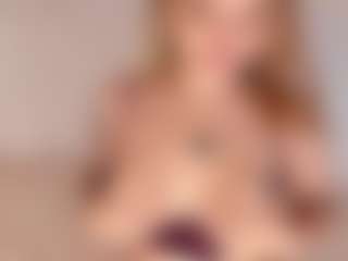 Live cam show with isabellestorm - Tease BBW on Mixed Magazine Live