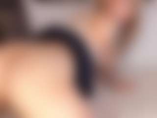 Live cam show with isabellestorm - Strip on live.xbliss.ai