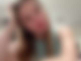 Emilia's Live Sex Cam Show