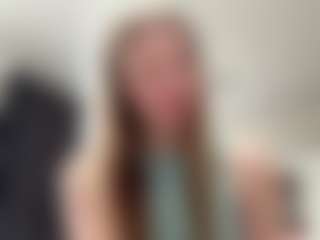 Emilia's Live Sex Cam Show