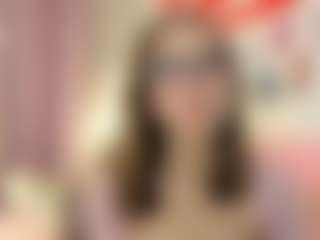 Live cam show with Karolinacream - Public Mature on Camiplay Live