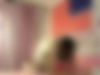Live cam show with Karolinacream - Arab Young Adult on crypto-cams