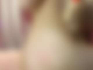Karolinacream's Live Sex Cam Show