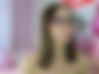 Live cam show with Karolinacream - Asian Granny on liverealitysex.com