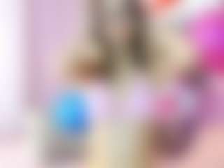 Live cam show with Karolinacream - Granny Petite on Milf Play