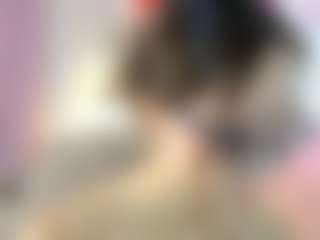 Live cam show with Karolinacream - Granny Brown Hair on sexylive.show
