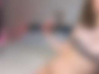 Live cam show with lunarlily7 - Squirt on justonemore.cc