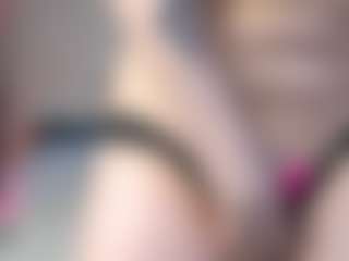 lunarlily7's Live Sex Cam Show