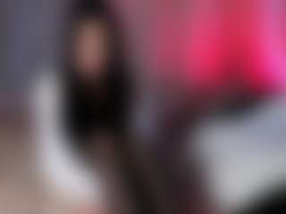 Live cam show with MaddyFeverr - Brown Eyes on SquirtSoMuch