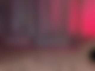 Live cam show with MaddyFeverr - New Shaved Pussy on SpunkLive