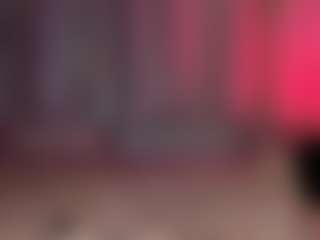 Live cam show with MaddyFeverr - Dildo on SquirtSoMuch