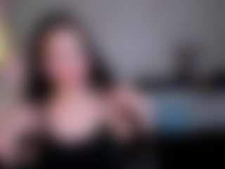 Live cam show with MaddyFeverr - Pretty on Camsoda