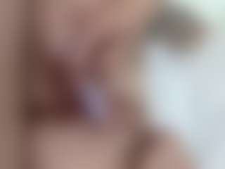 madisonxoxo66's Live Sex Cam Show