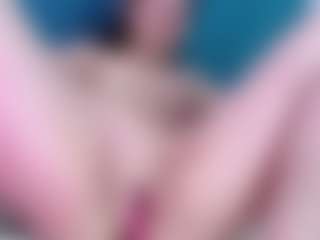 Live cam show with mady-johnson - Curvy Teen (18+) on Camsoda