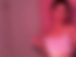 Live cam show with MaryroseVanegas - Oil on Camsoda