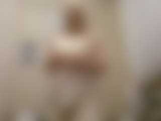 Live cam show with MercedezDobiesz - Ass Clapping on Camsoda