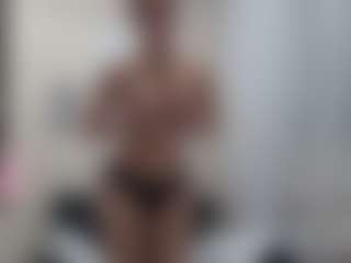 Live cam show with MercedezDobiesz - Ass Clapping on Taboo Cams XXX