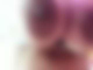 Live cam show with NaomiiEvans - Middle Aged on StripNow