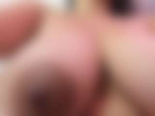 Live cam show with NaomiiEvans - Twerk on camwithhim.com