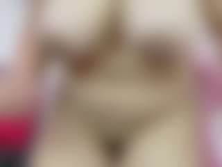 Live cam show with NaomiiEvans - Facial on Fling VIP Chat