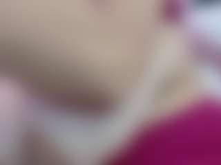 Live cam show with NaomiiEvans - Athletic Middle Aged on CSO-WL
