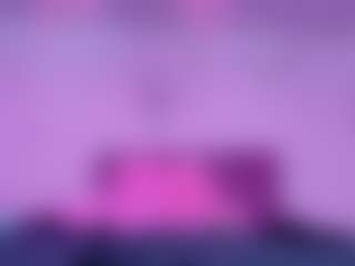 Live cam show with NaomiiEvans - White on Camsoda | colombia