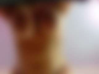 Live cam show with NaomiiEvans - Flashing on livesuperchat.net