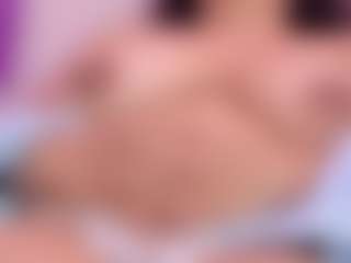 Live cam show with NaomiiEvans - Lovense Middle Aged on Camsoda