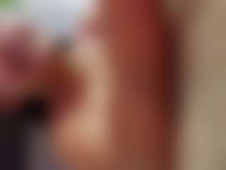 Live cam show with NaomiiEvans - Petite MILF on Instabang