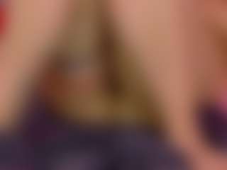Live cam show with NaomiiEvans - Middle Aged on LiveSexCams6